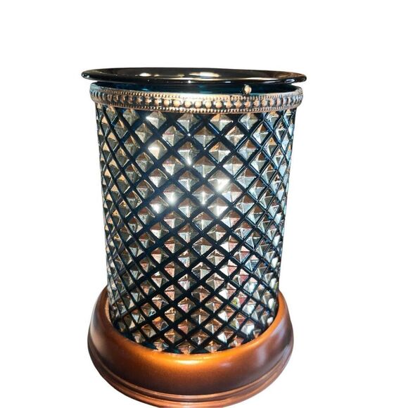 Scentsy Blue Diamond Wax Warmer Shade Full Size Electric Retired board base - Picture 2 of 7